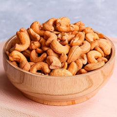 Cashew in natürlicher Qualität (gesalzen, geröstet, roh, geschält)